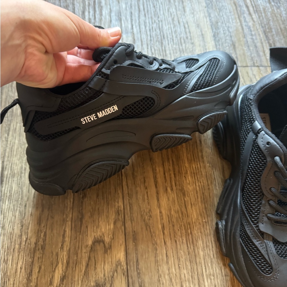 Steve Madden possession shoe